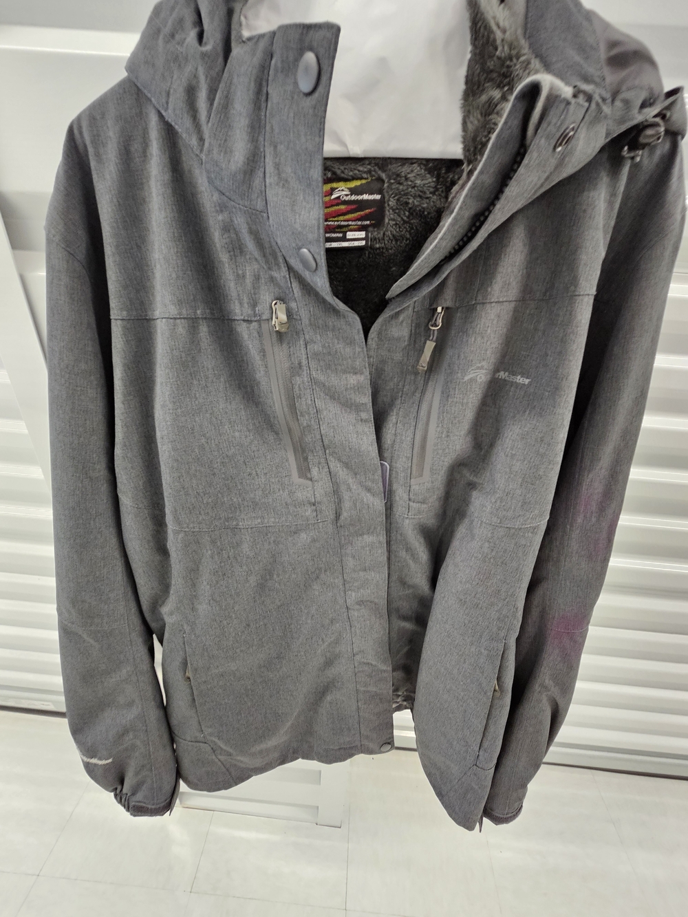 OutdoorMaster Women's Gray Insulated Ski Jacket with Hood